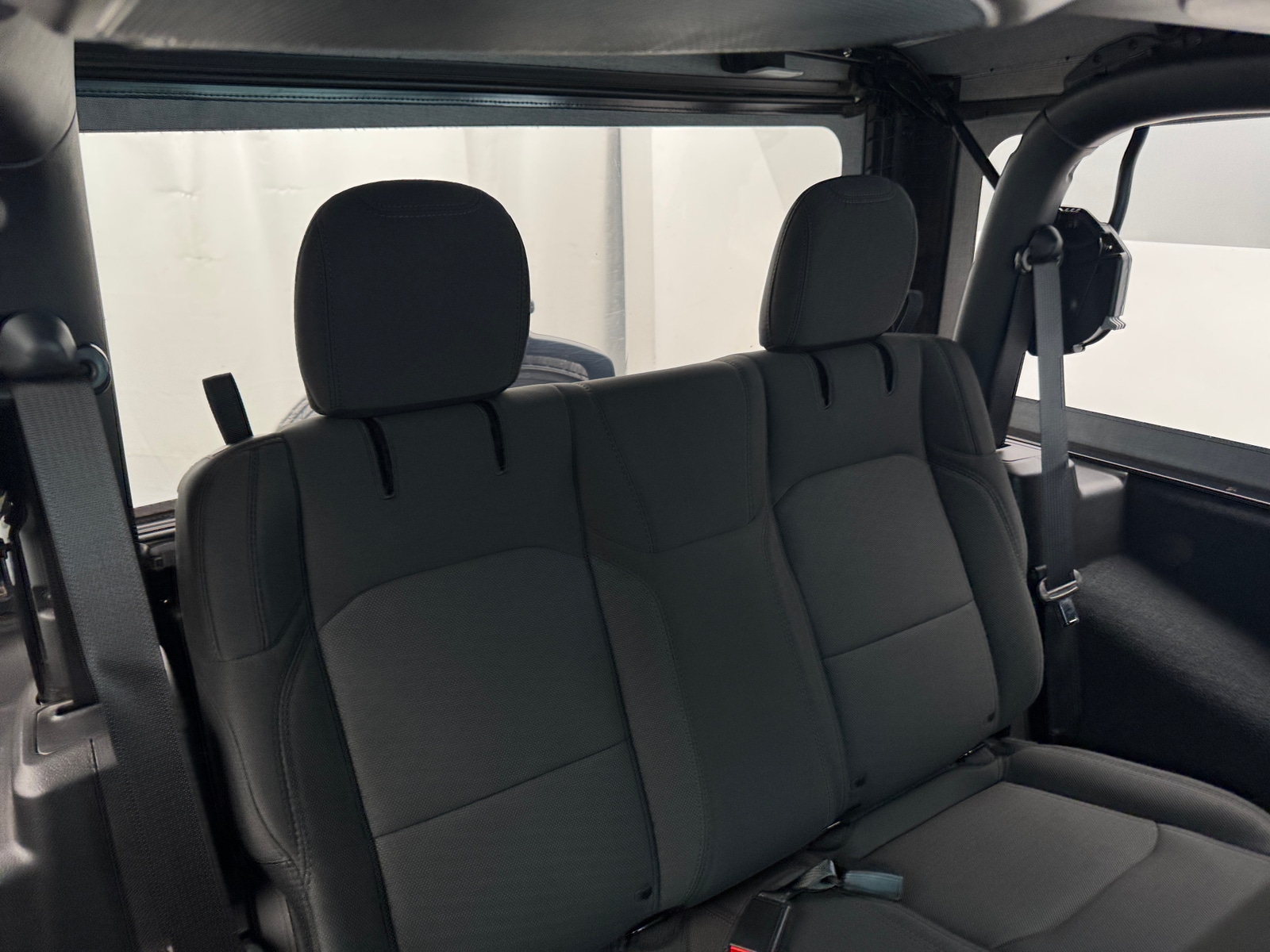 Thumbnail: 2022 Jeep Wrangler - 6
