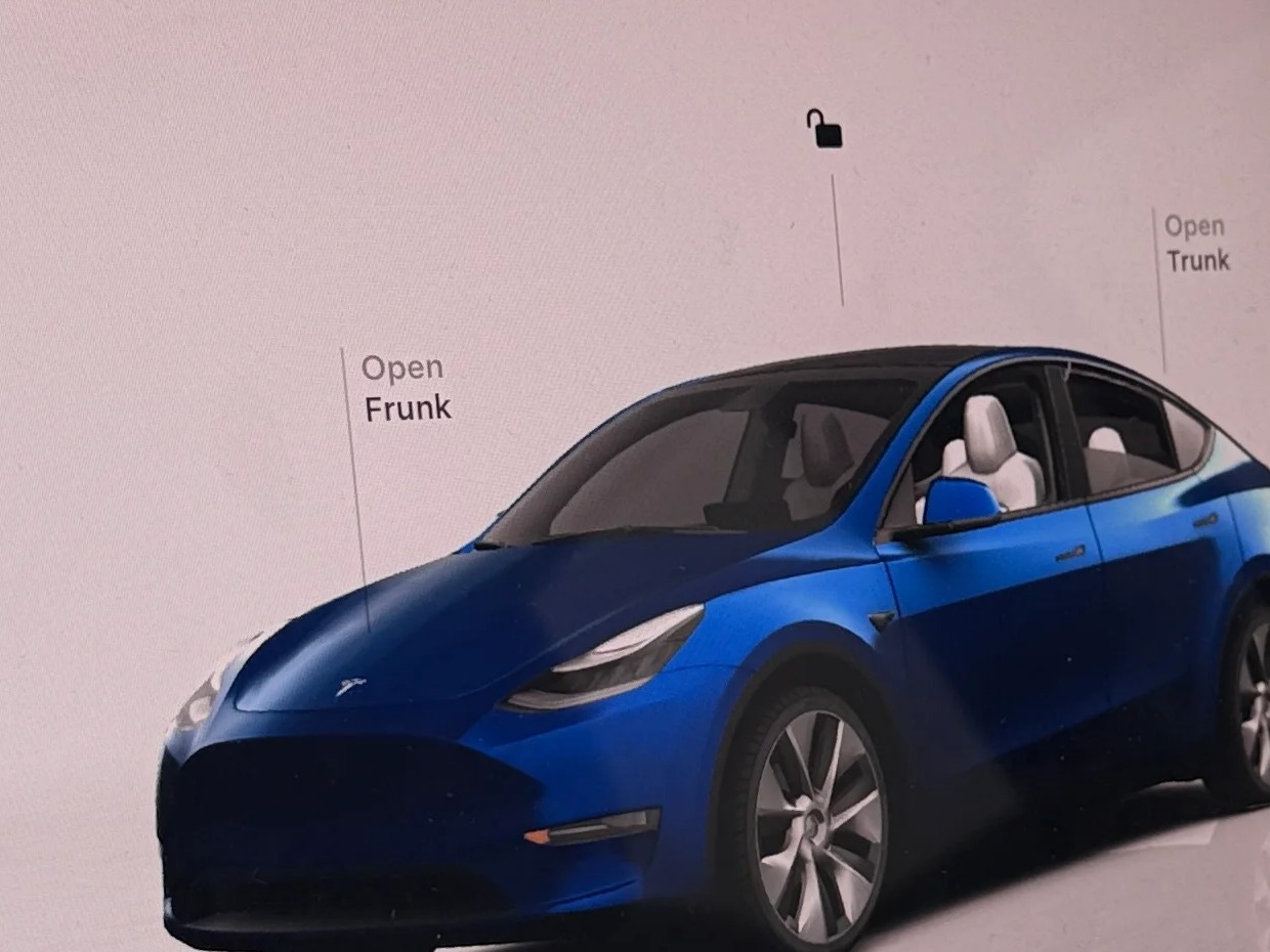 Thumbnail: 2022 Tesla Model Y - 3
