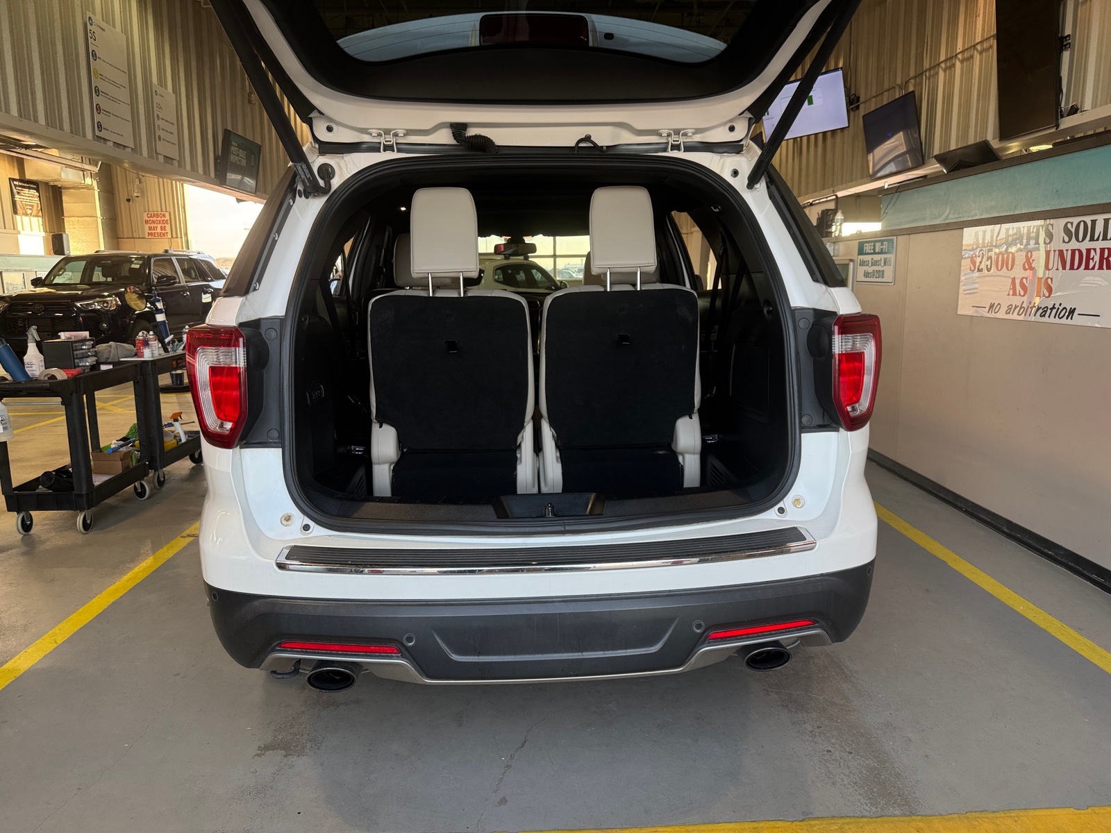 Thumbnail: 2019 Ford Explorer - 6