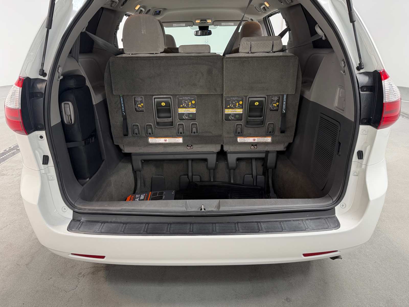 Thumbnail: 2018 Toyota Sienna - 7