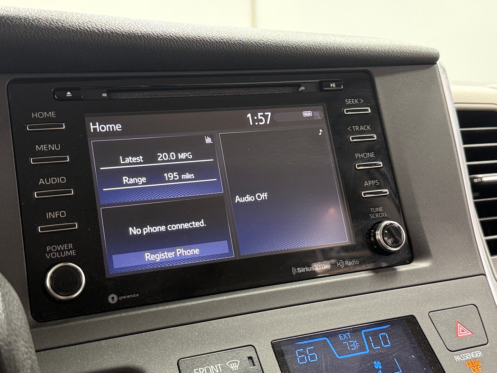 Thumbnail: 2018 Toyota Sienna - 4