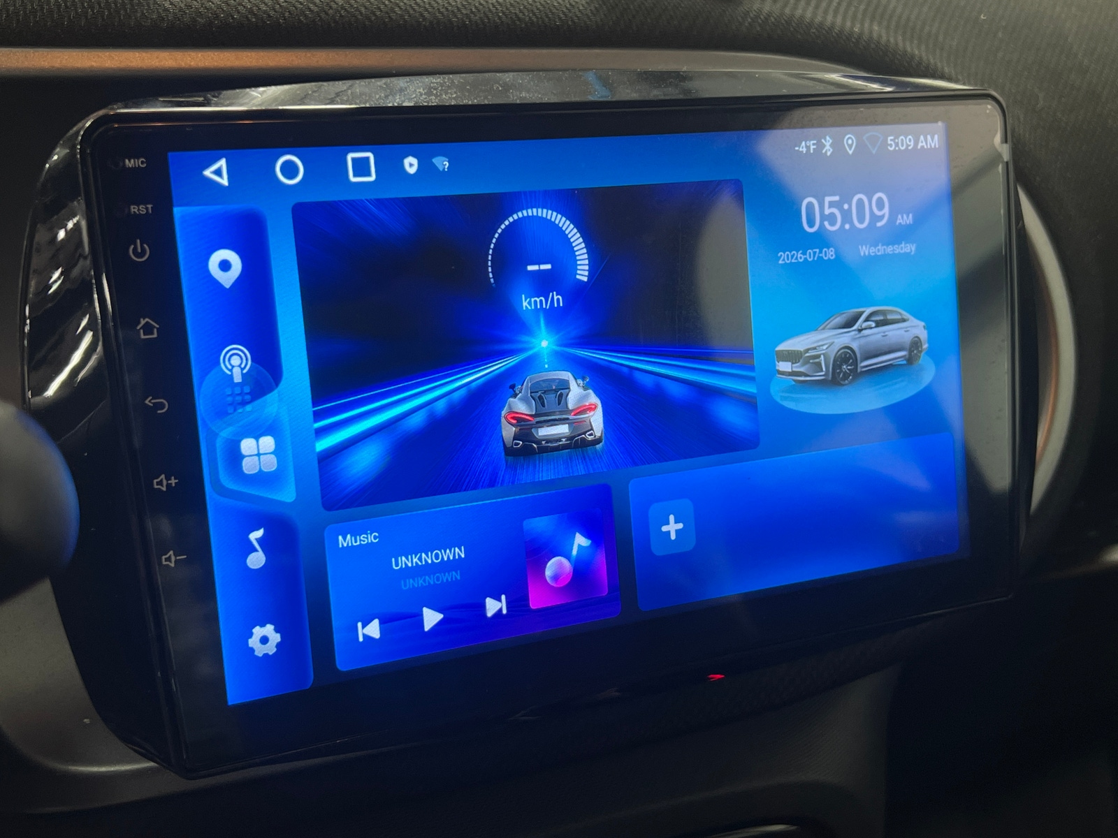 Thumbnail: 2017 smart fortwo - 4