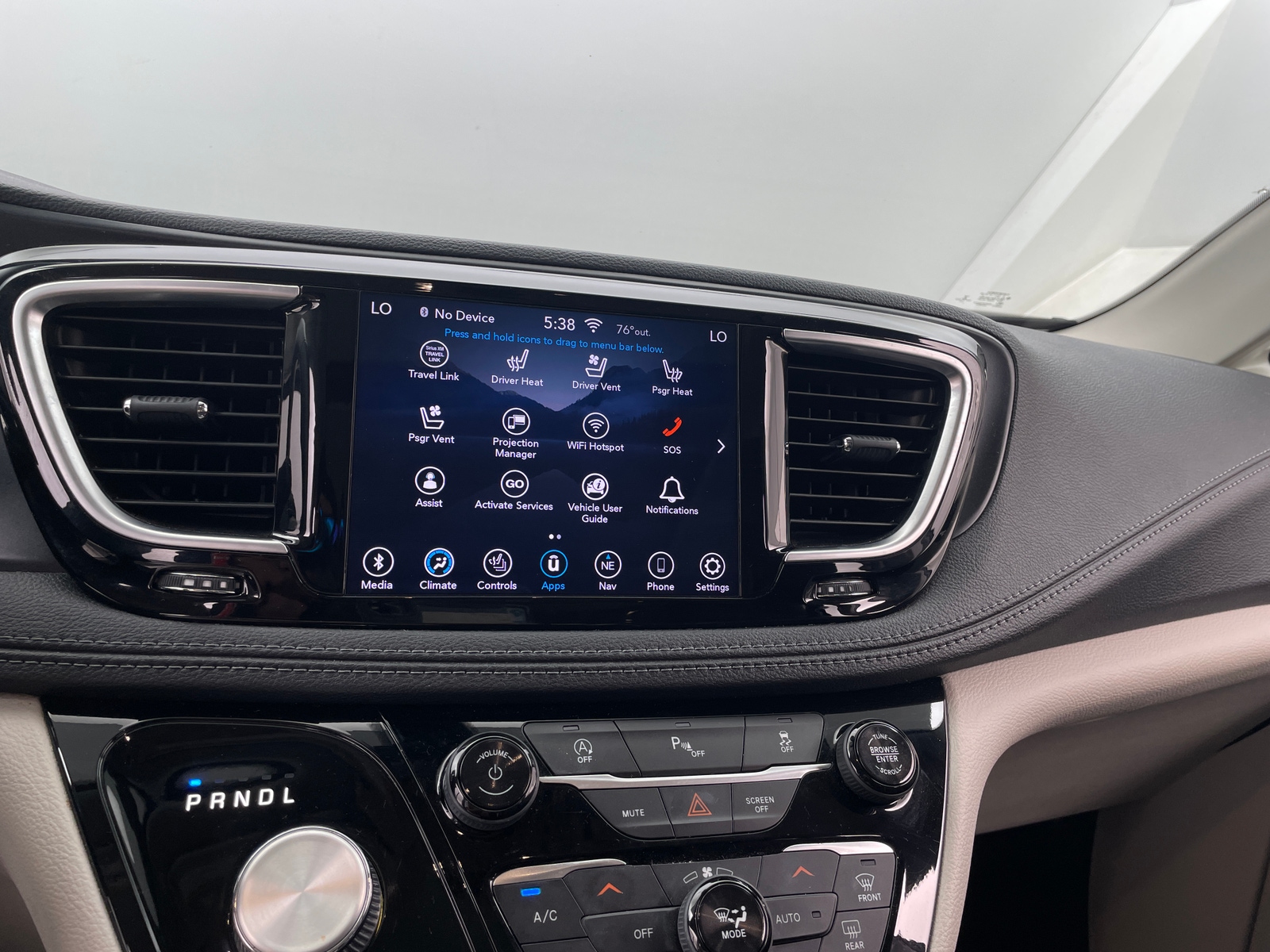 Thumbnail: 2020 Chrysler Pacifica - 3