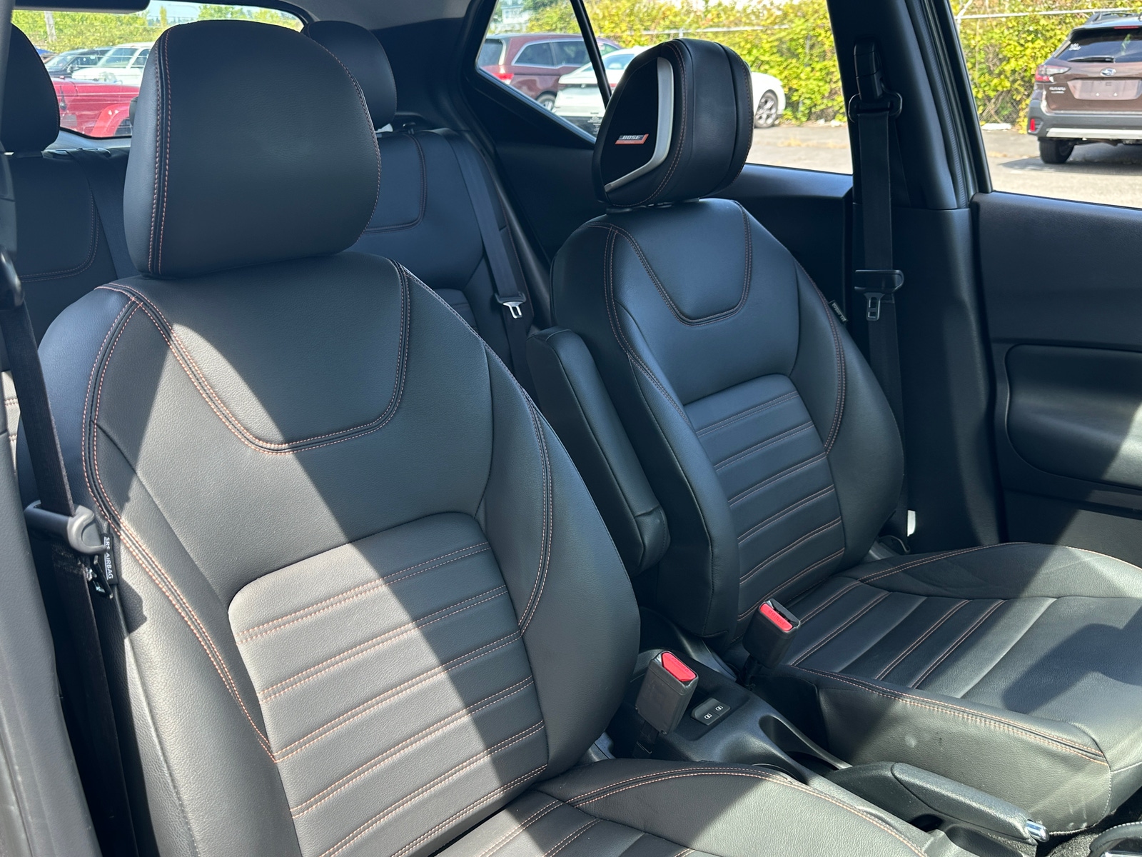 Thumbnail: 2019 Nissan Kicks - 2