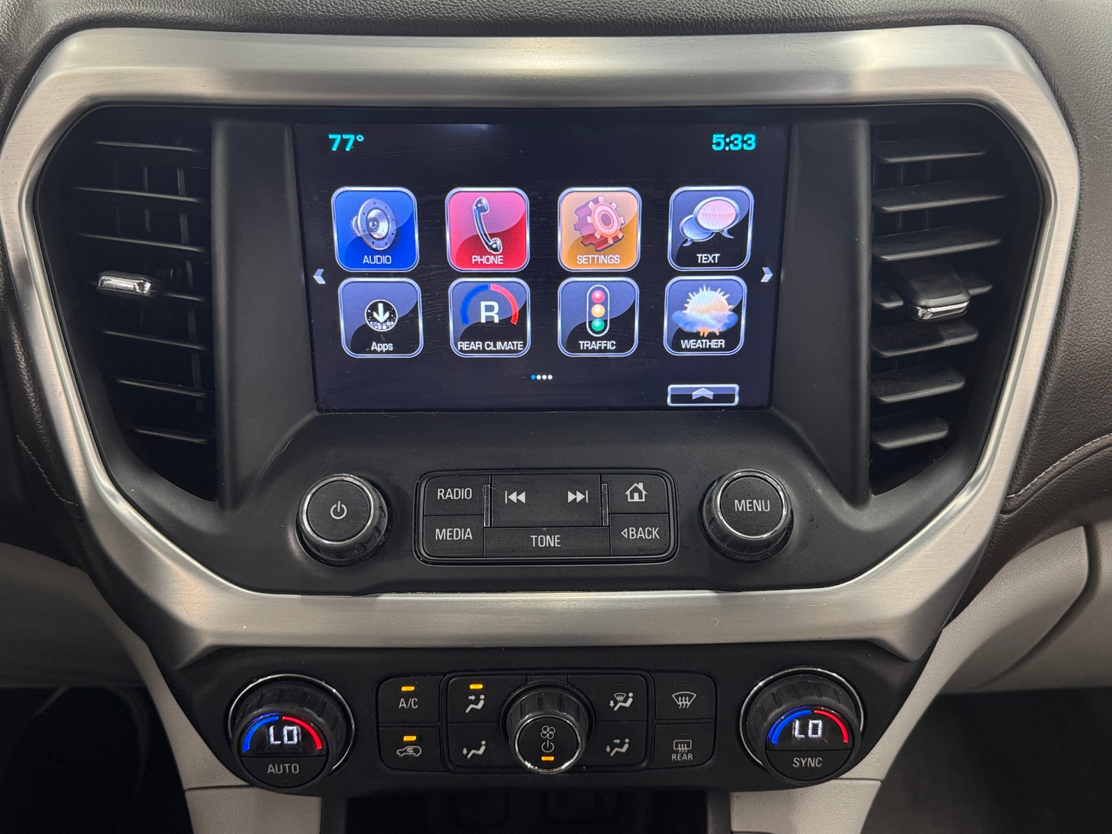 Thumbnail: 2017 GMC Acadia - 3