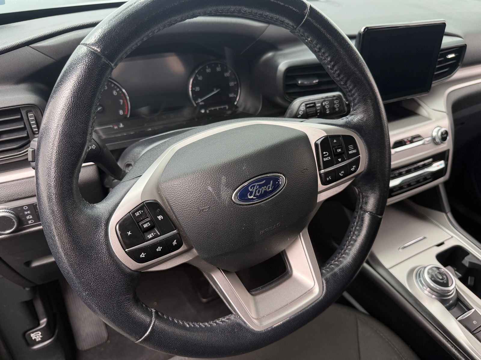 Thumbnail: 2021 Ford Explorer - 5