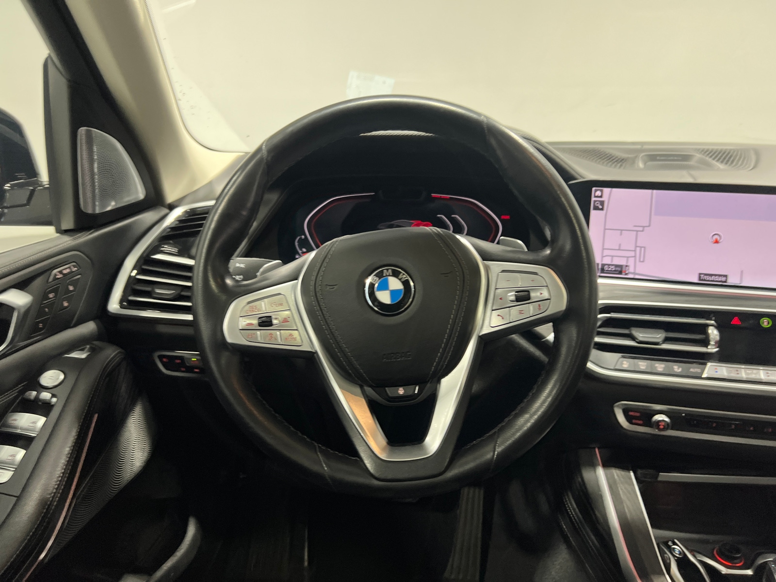 Thumbnail: 2019 BMW X7 - 4