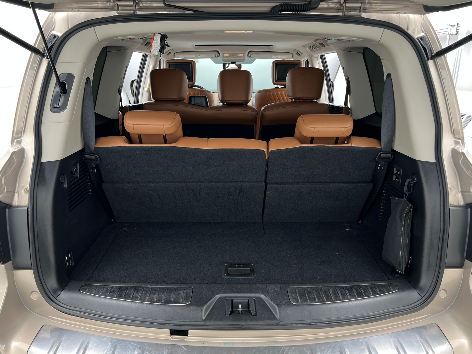 Thumbnail: 2018 INFINITI QX80 - 6
