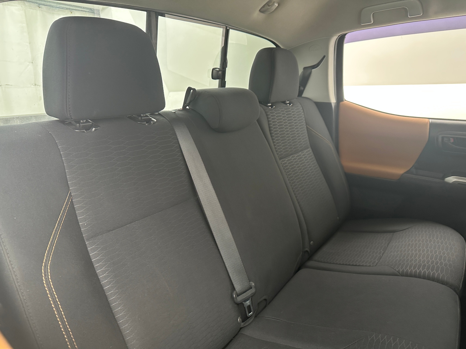 Thumbnail: 2016 Toyota Tacoma - 6