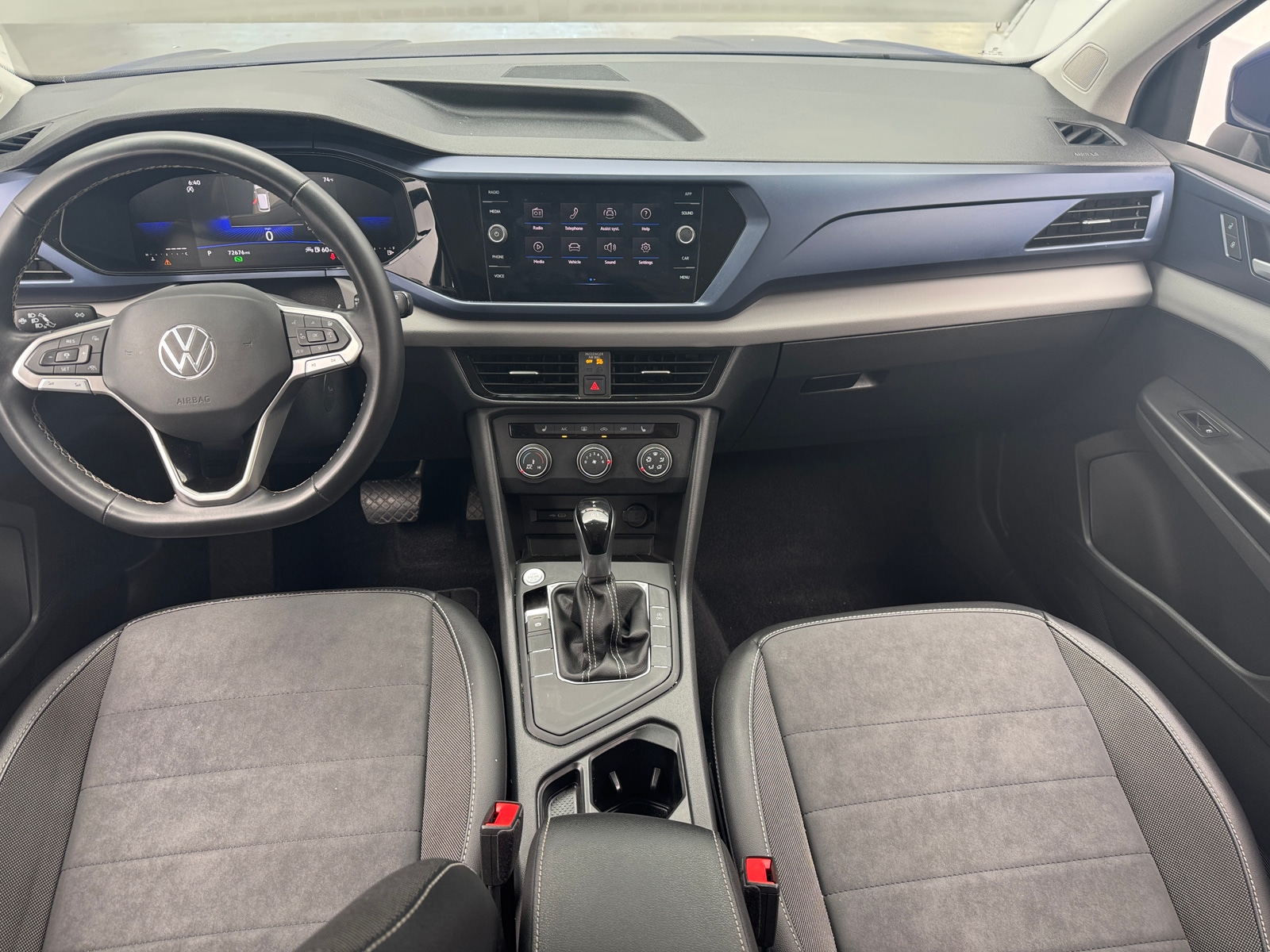 Thumbnail: 2022 Volkswagen Taos - 2