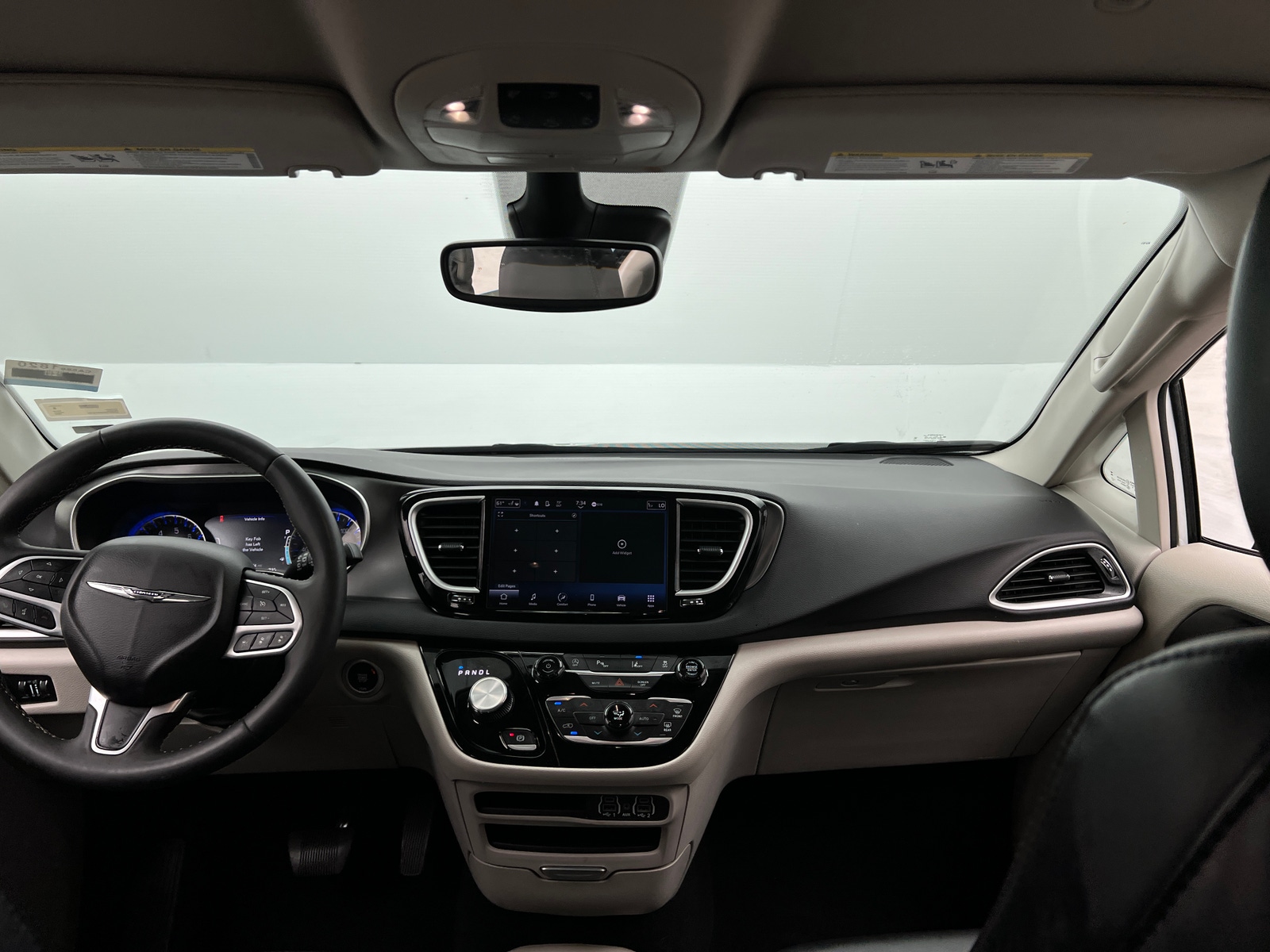 Thumbnail: 2024 Chrysler Pacifica - 2