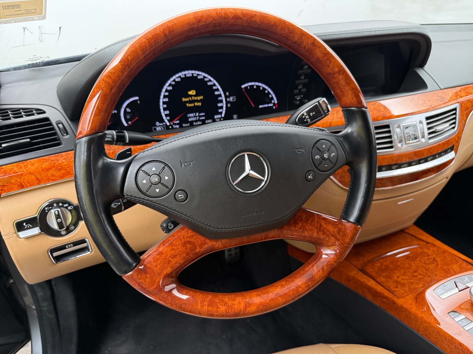 Thumbnail: 2011 Mercedes-Benz S-Class - 4