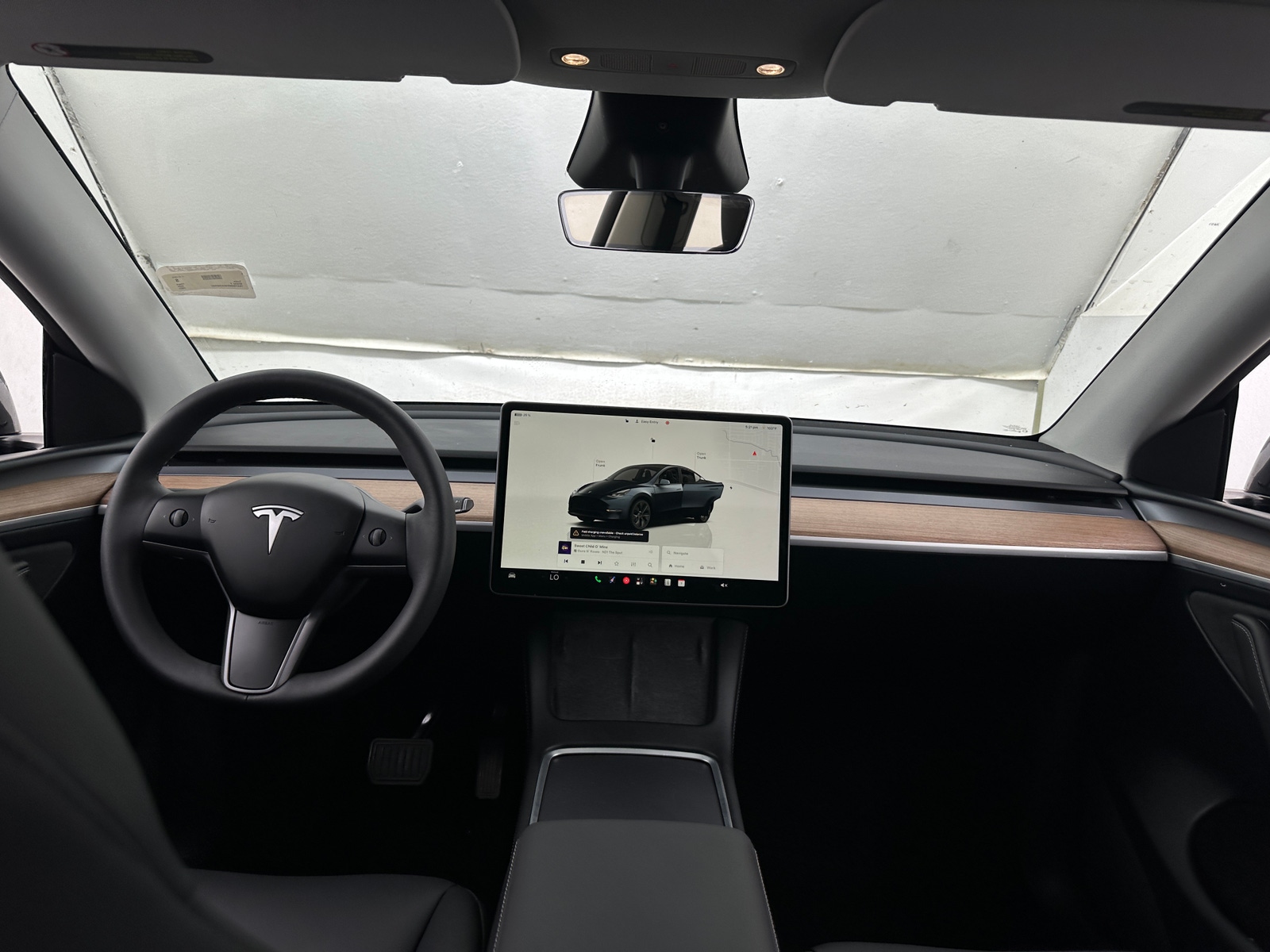 Thumbnail: 2025 Tesla Model Y - 2