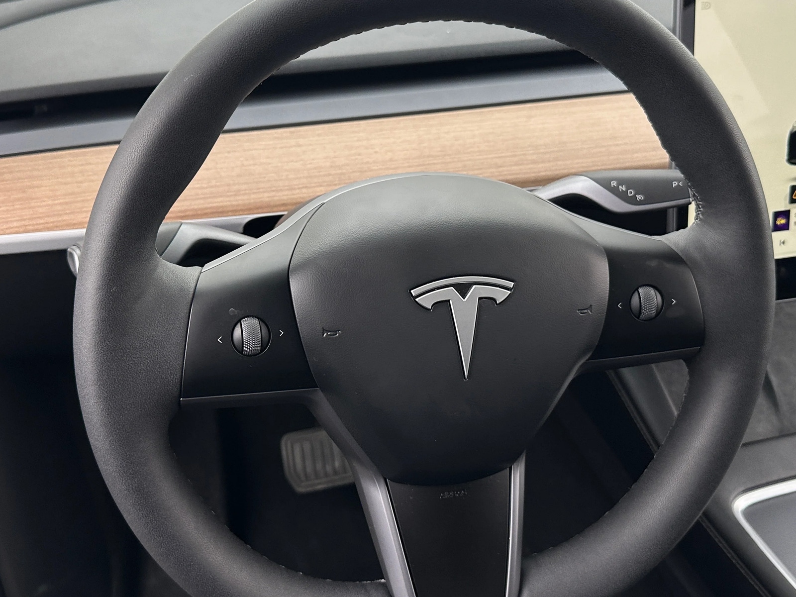 Thumbnail: 2025 Tesla Model Y - 4