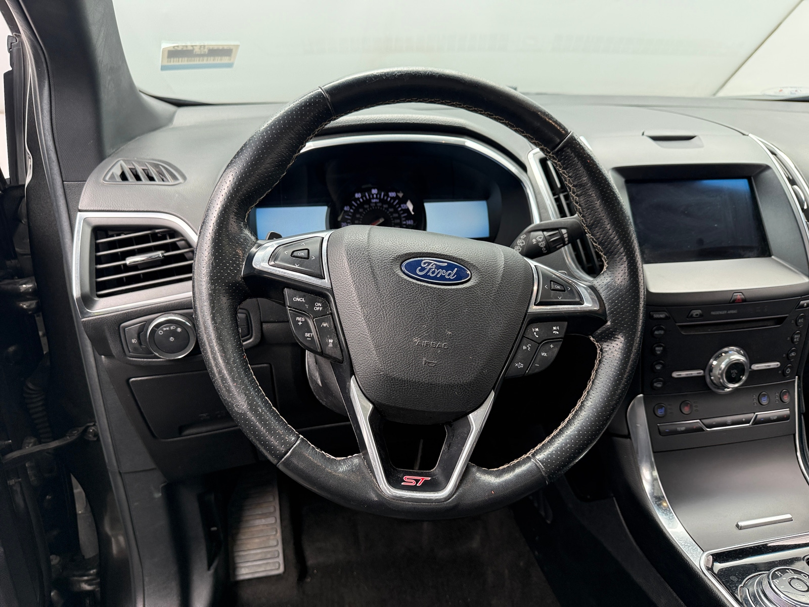 Thumbnail: 2019 Ford Edge - 4
