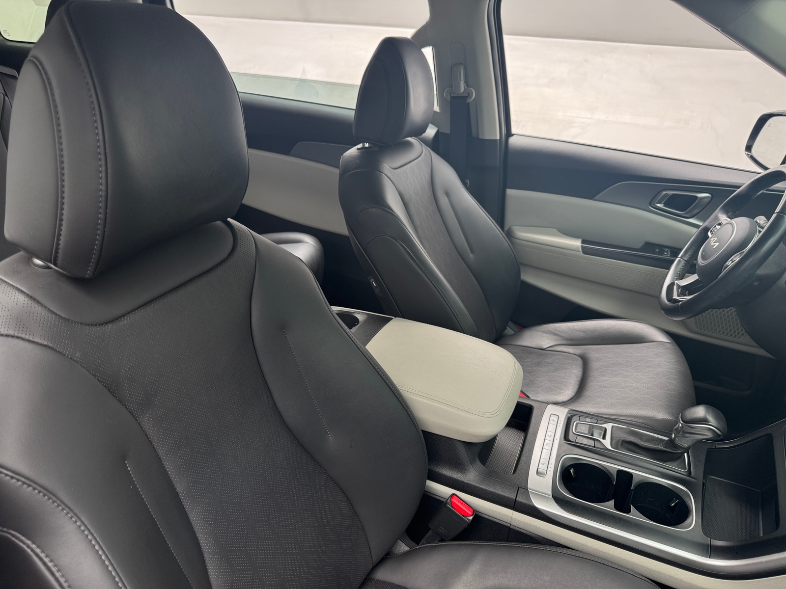Thumbnail: 2022 Kia Carnival - 2