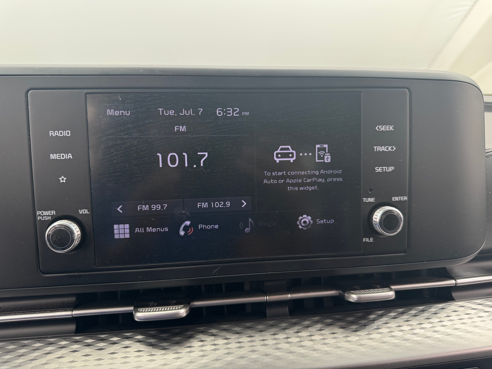 Thumbnail: 2022 Kia Carnival - 4