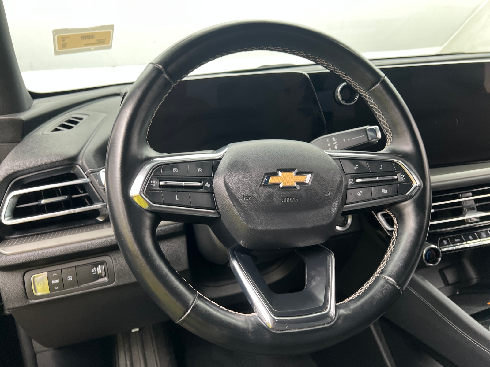 Thumbnail: 2025 Chevrolet Traverse - 5
