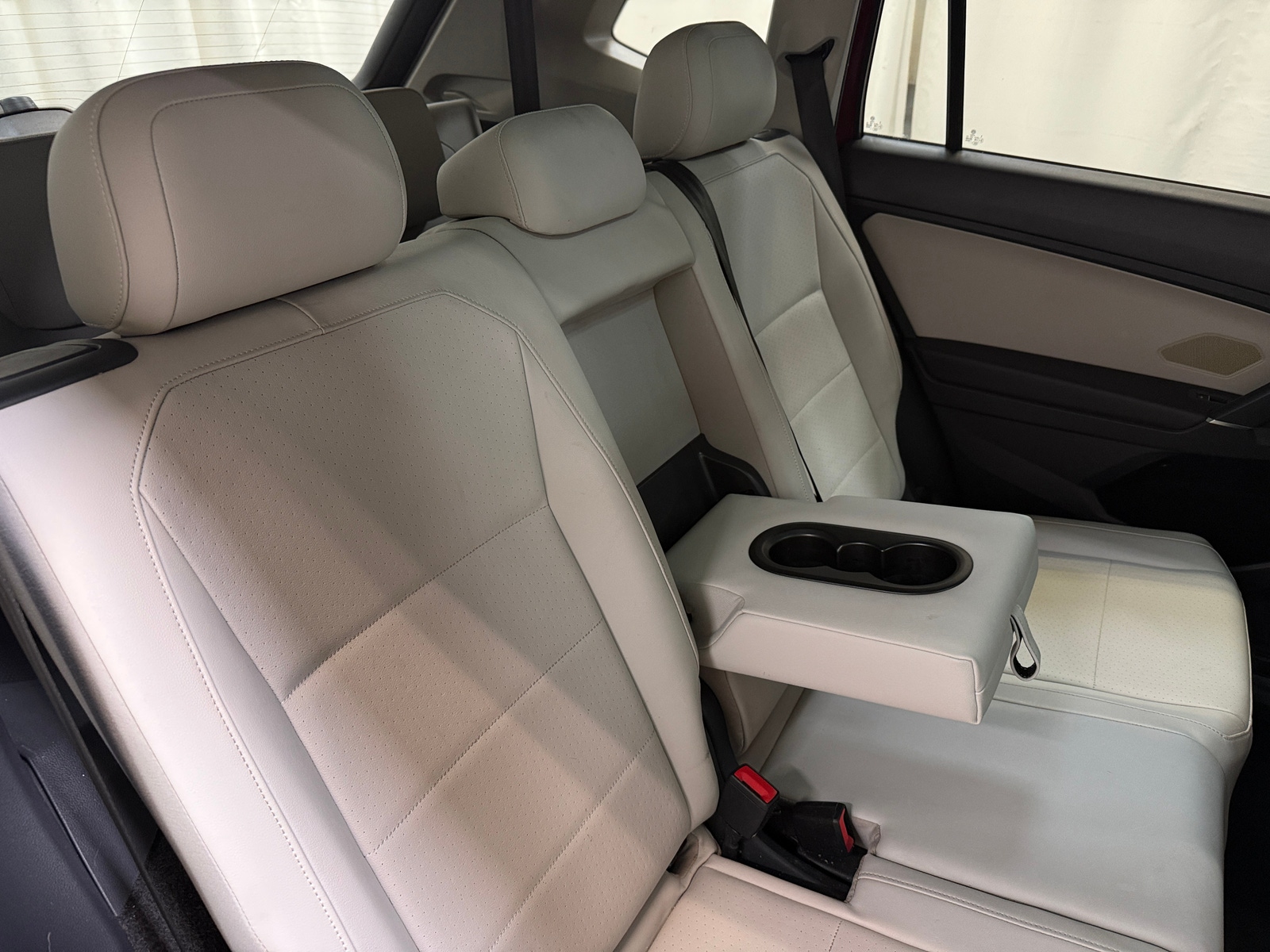 Thumbnail: 2018 Volkswagen Tiguan - 5