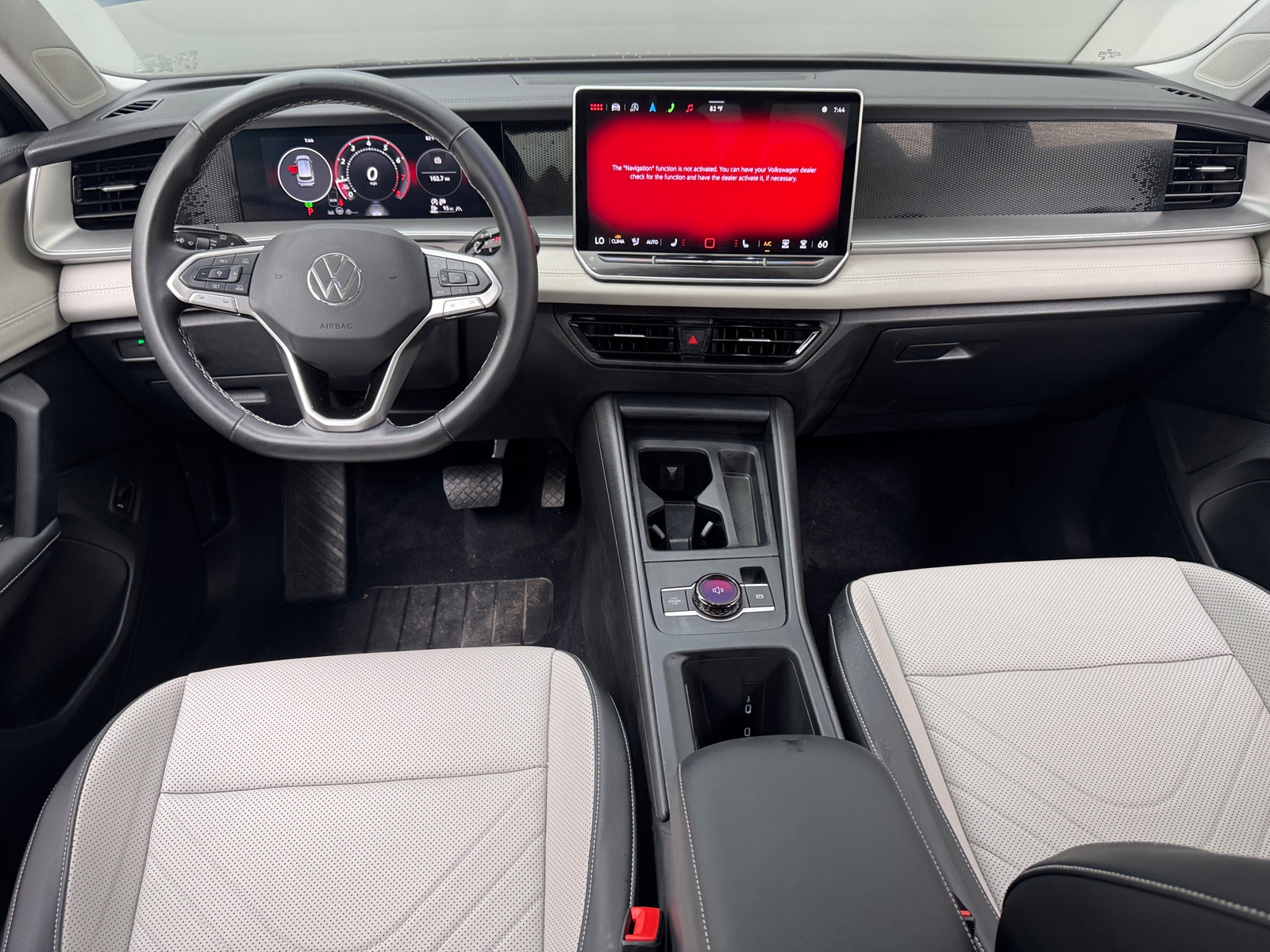 Thumbnail: 2025 Volkswagen Tiguan - 3