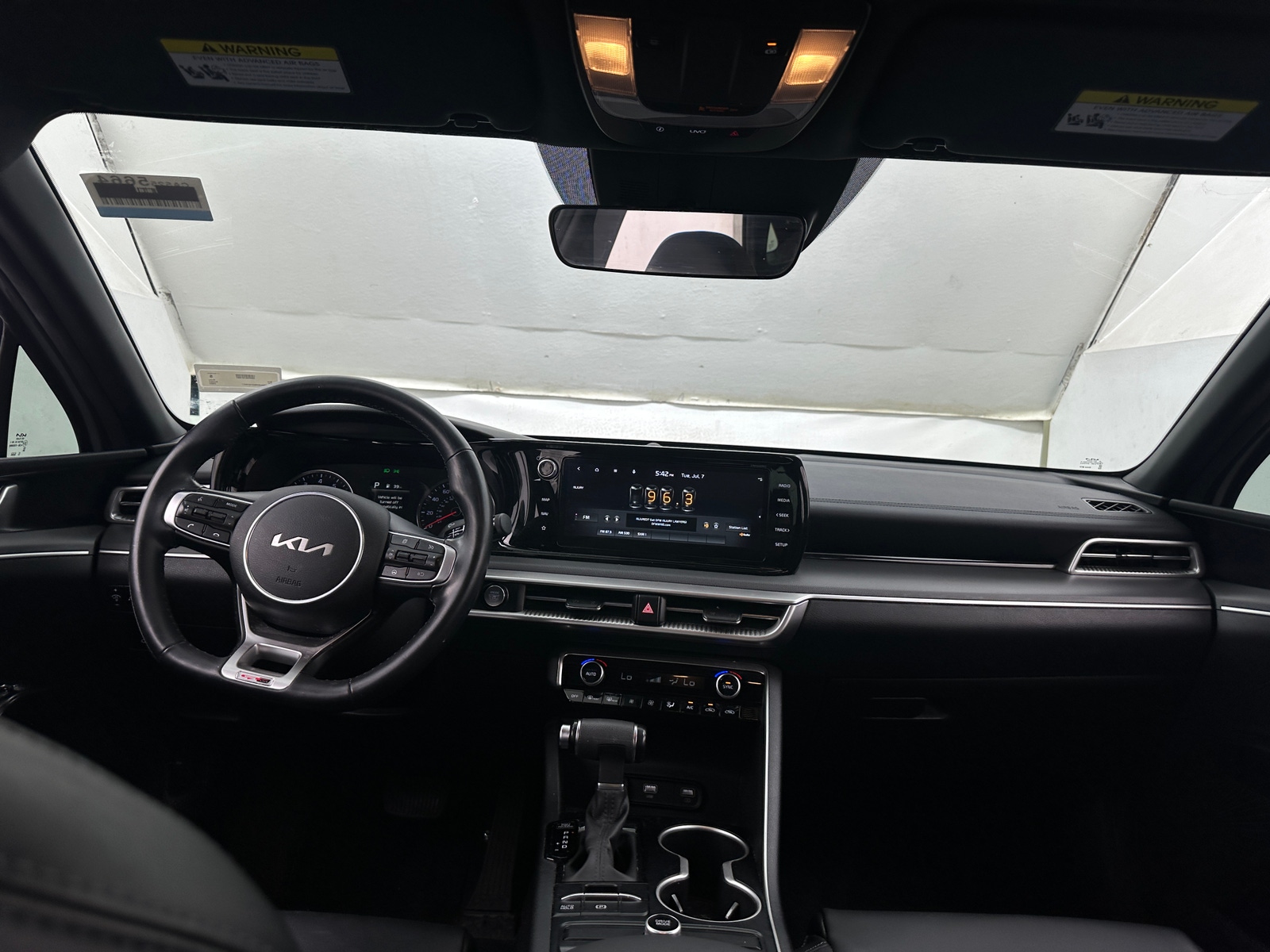 Thumbnail: 2022 Kia K5 - 3