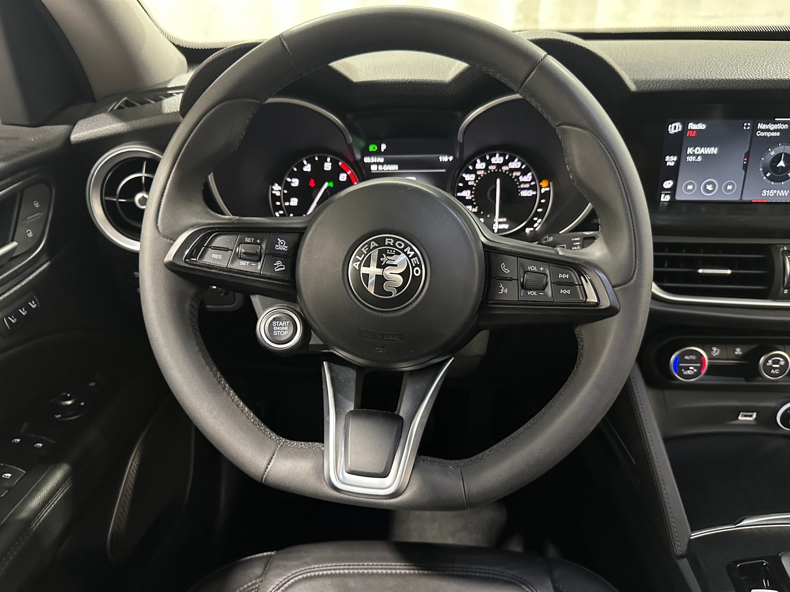 Thumbnail: 2020 Alfa Romeo Stelvio - 4