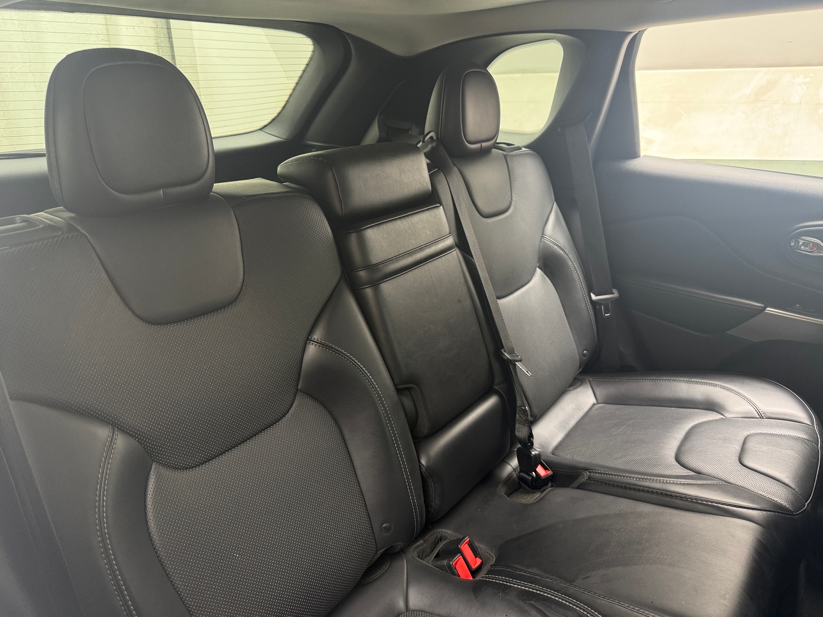 Thumbnail: 2019 Jeep Cherokee - 5