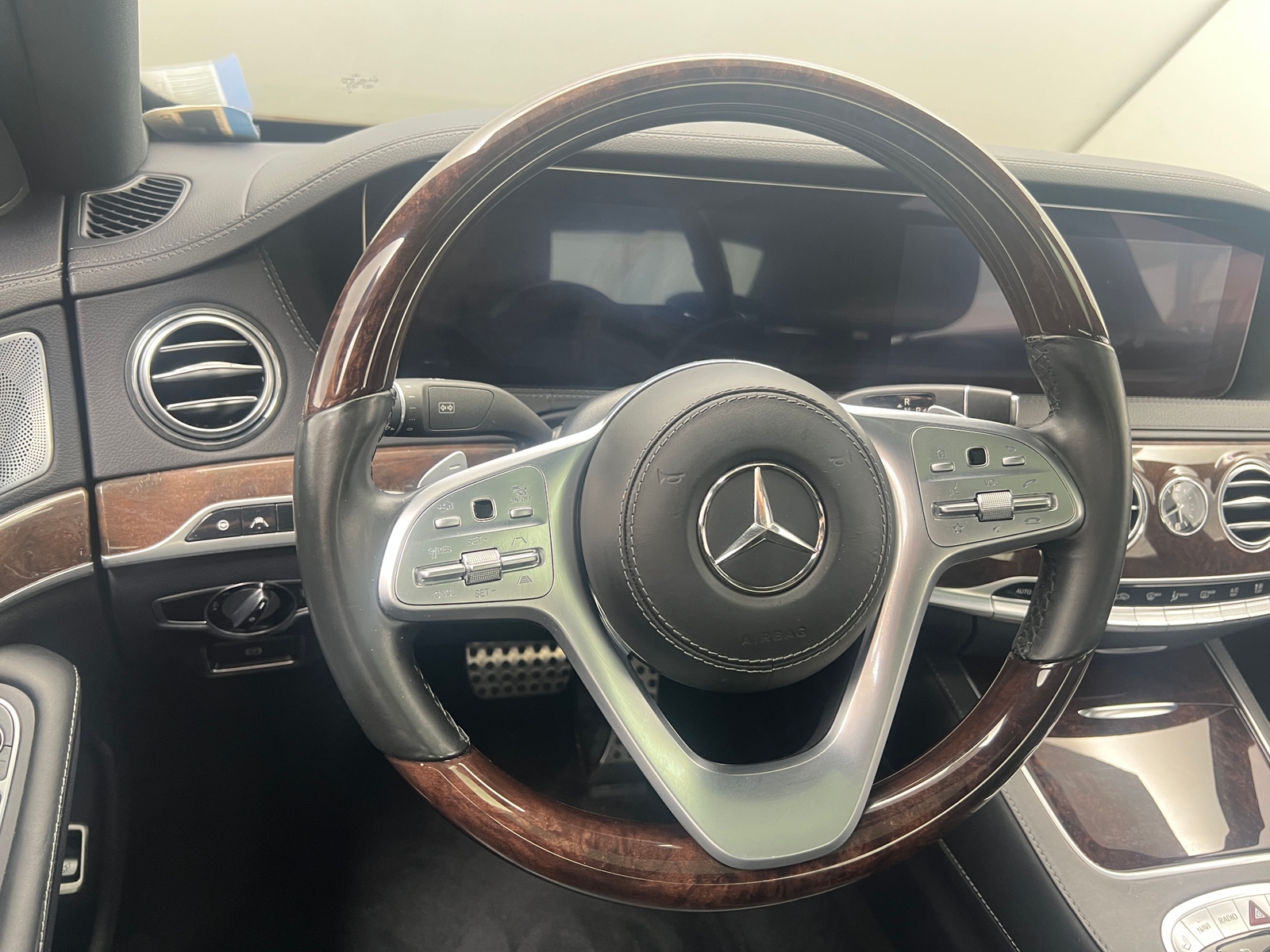 Thumbnail: 2019 Mercedes-Benz S-Class - 4
