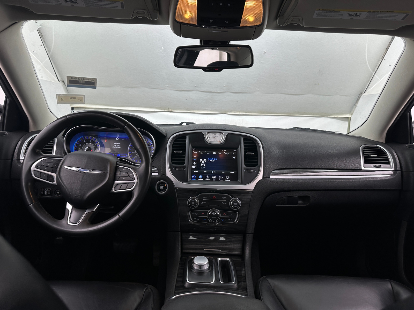 Thumbnail: 2022 Chrysler 300 - 2