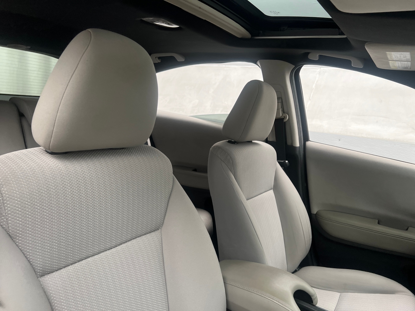 Thumbnail: 2016 Honda HR-V - 2