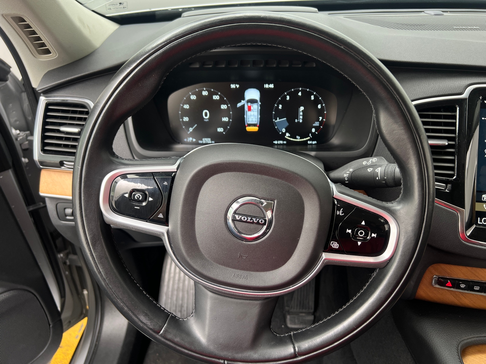 Thumbnail: 2022 Volvo XC90 - 4