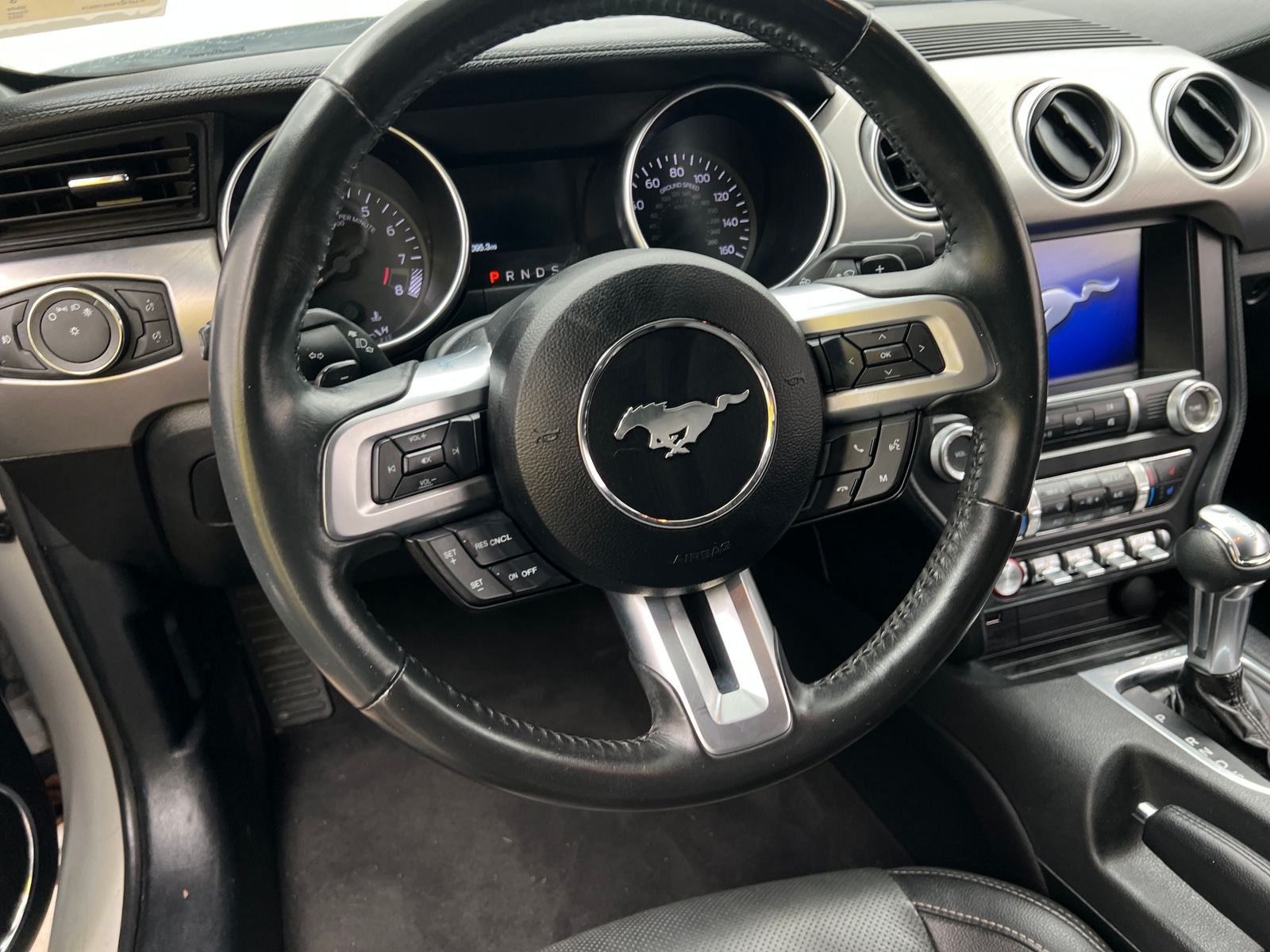 Thumbnail: 2022 Ford Mustang - 3
