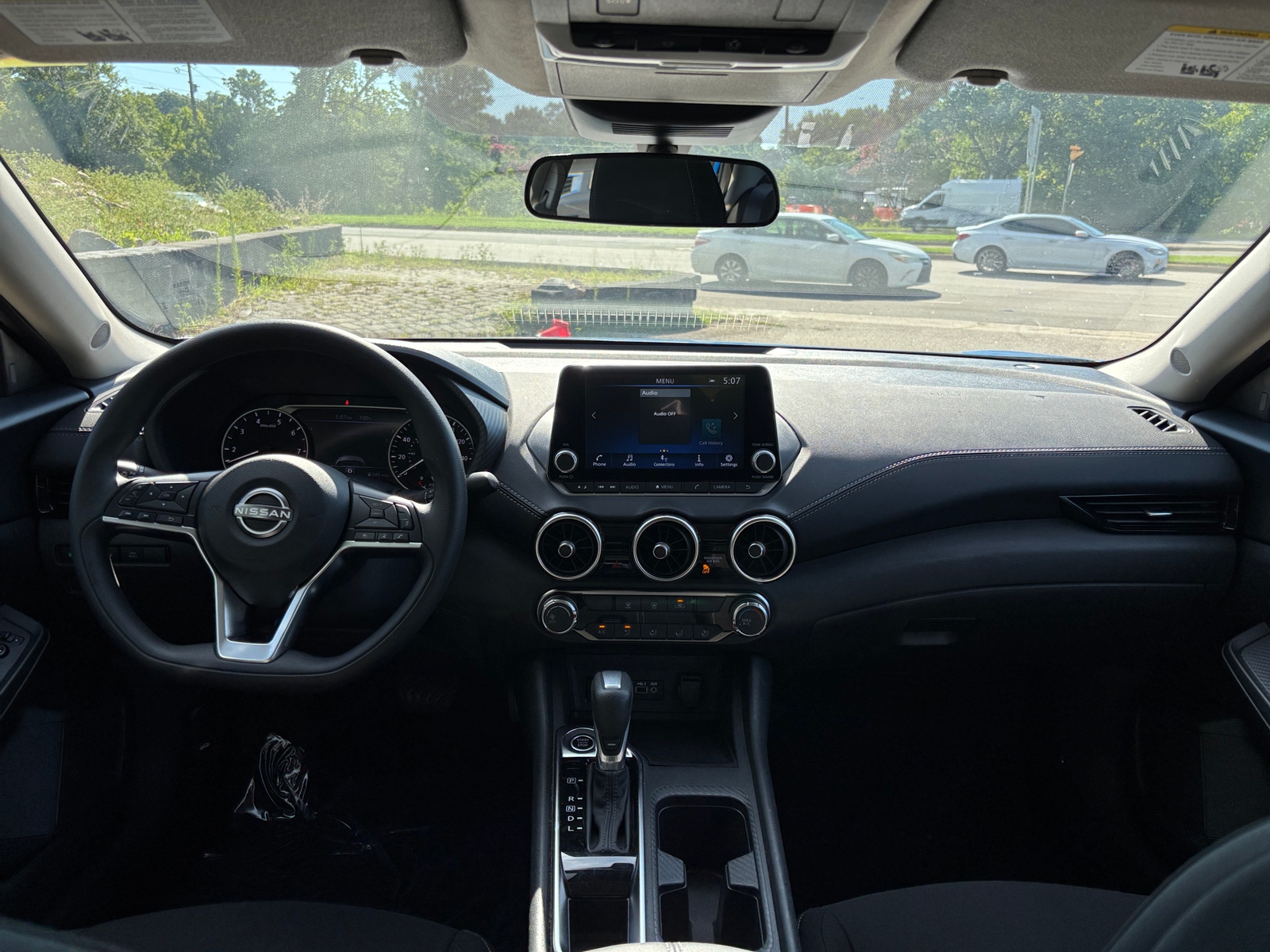 Thumbnail: 2025 Nissan Sentra - 3