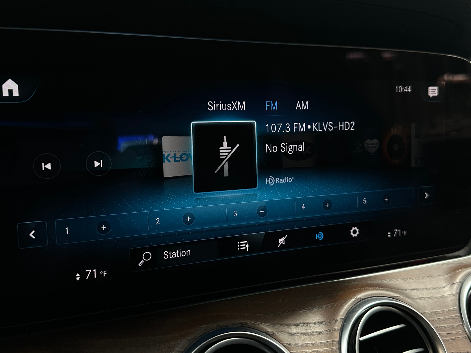 Thumbnail: 2021 Mercedes-Benz E-Class - 3