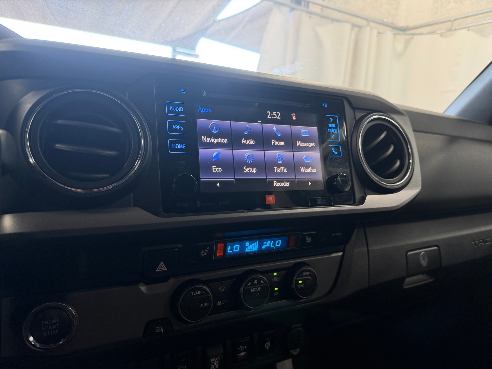 Thumbnail: 2019 Toyota Tacoma - 4