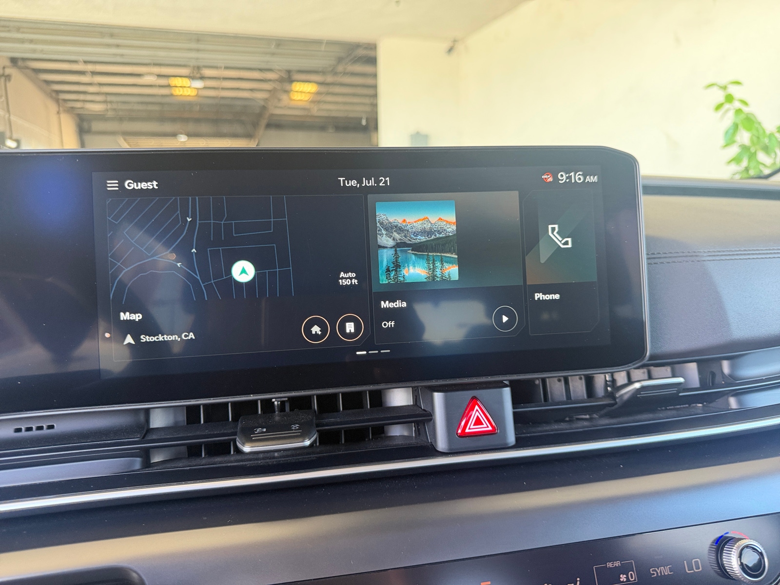 Thumbnail: 2026 Kia Carnival - 4