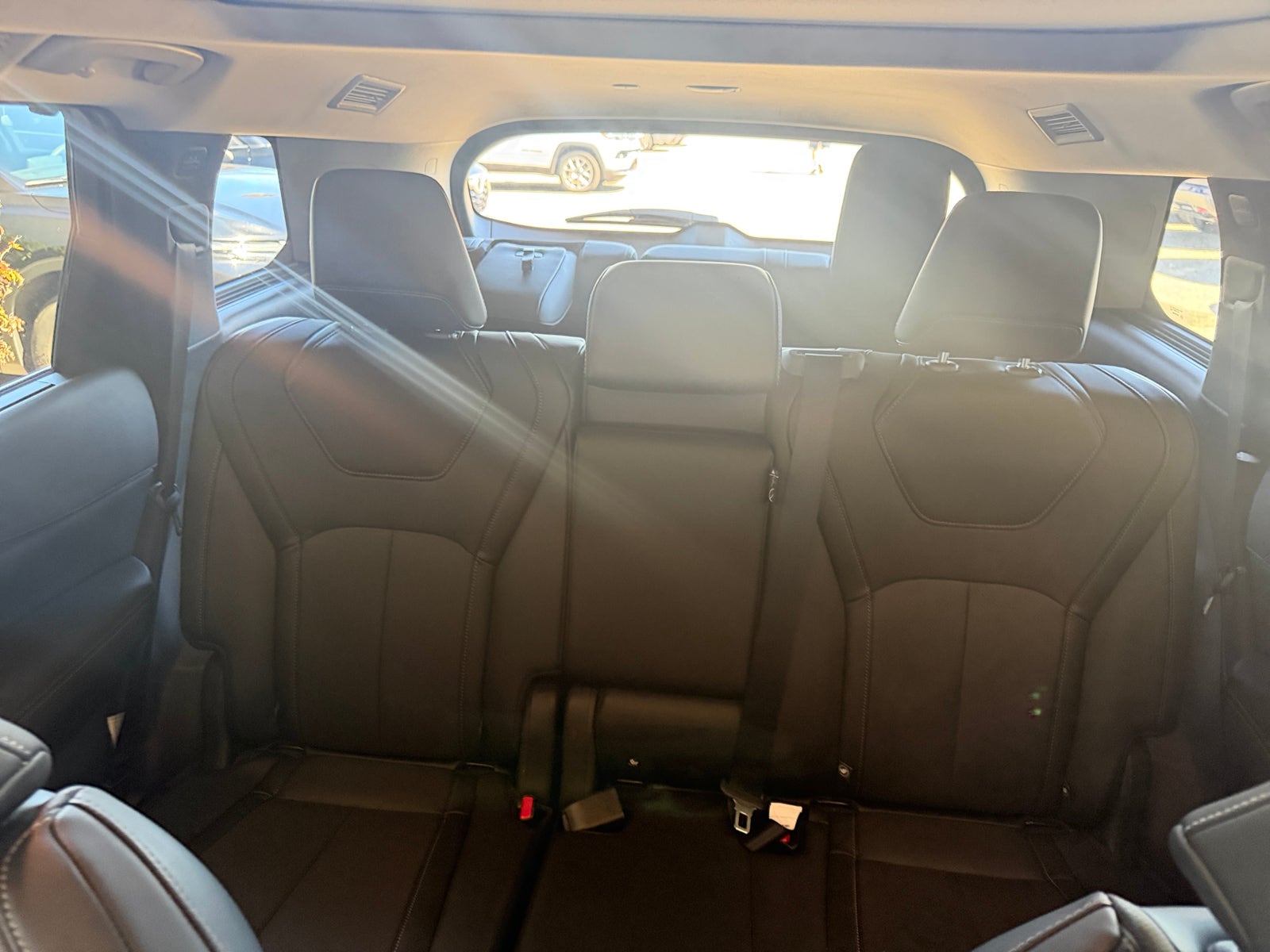 Thumbnail: 2026 INFINITI QX60 - 5