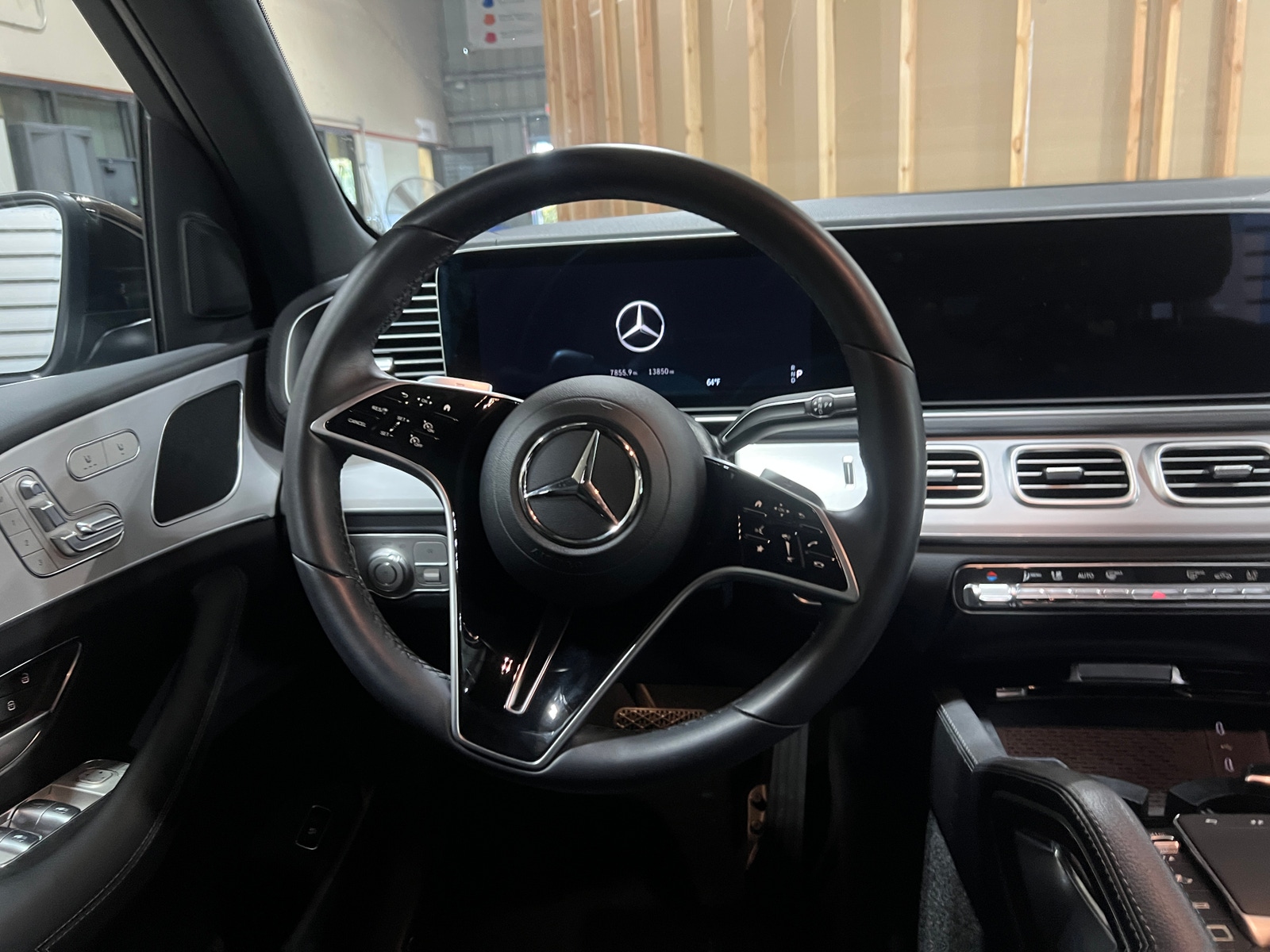 Thumbnail: 2026 Mercedes-Benz GLE - 4