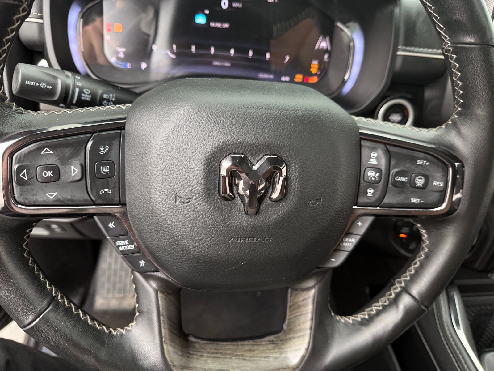 Thumbnail: 2026 RAM 1500 - 4