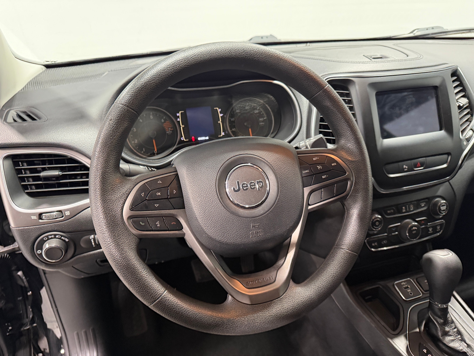 Thumbnail: 2020 Jeep Cherokee - 5