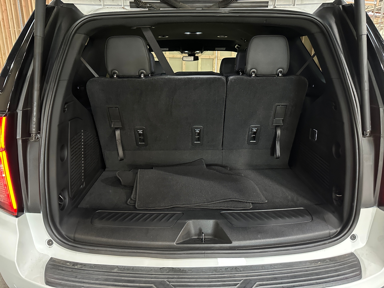 Thumbnail: 2021 Chevrolet Tahoe - 6