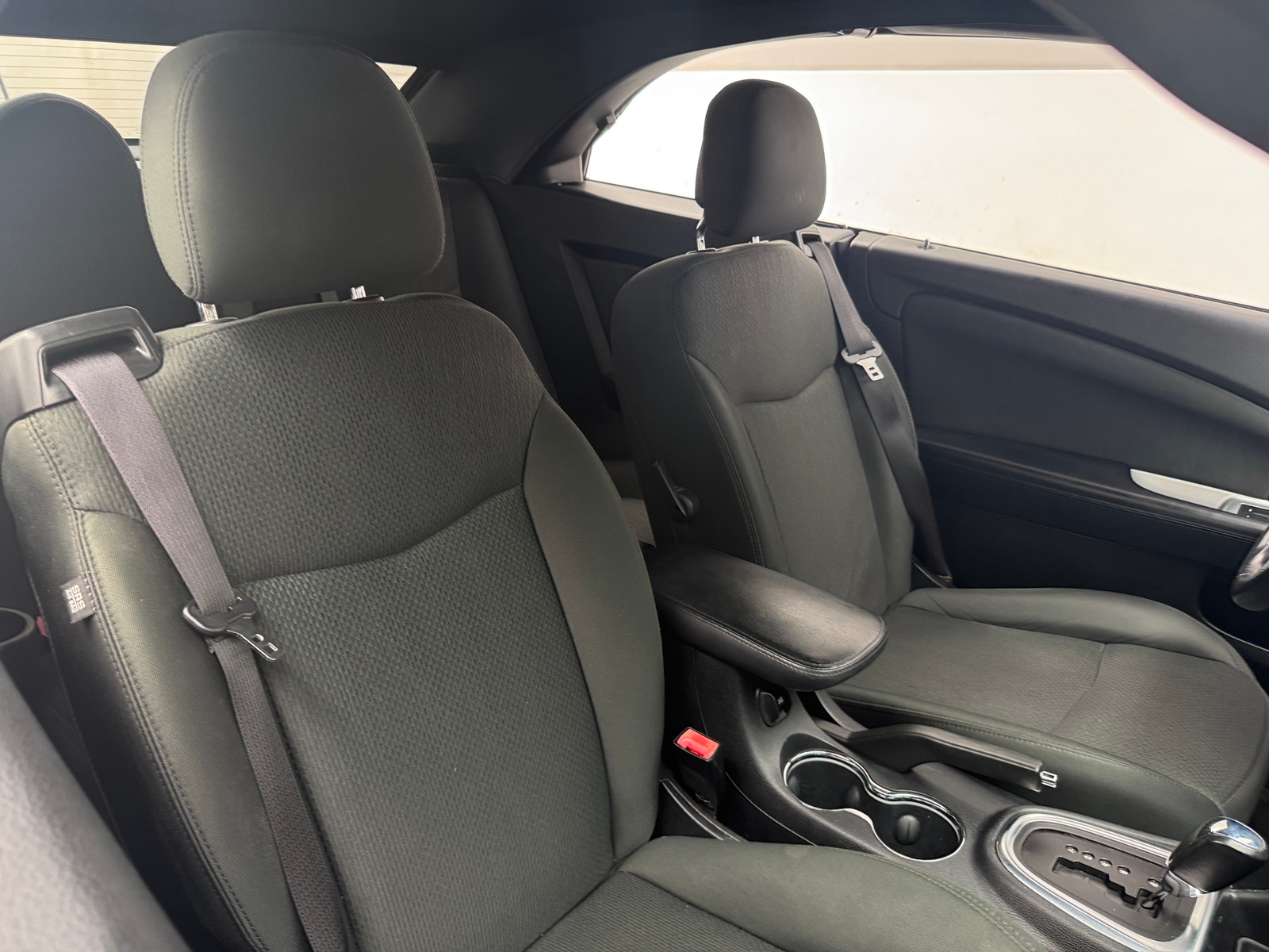 Thumbnail: 2011 Chrysler 200 - 2