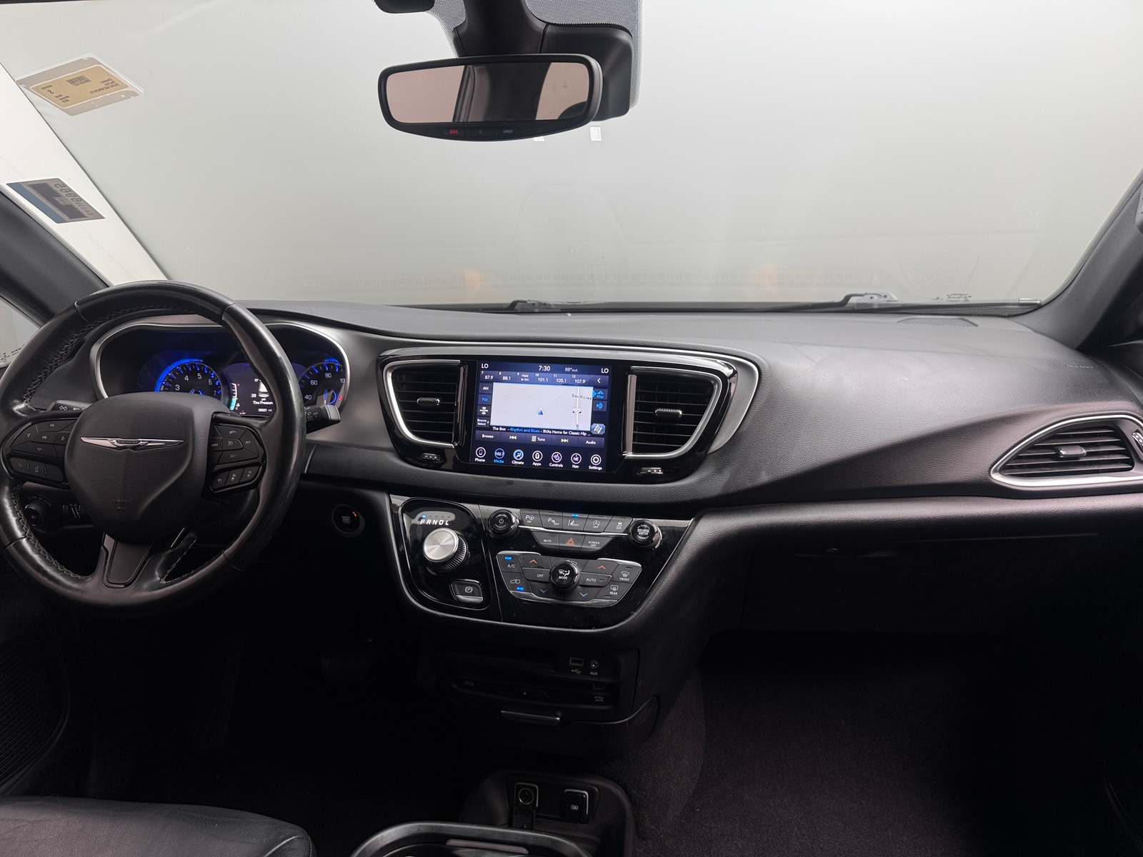 Thumbnail: 2019 Chrysler Pacifica - 2