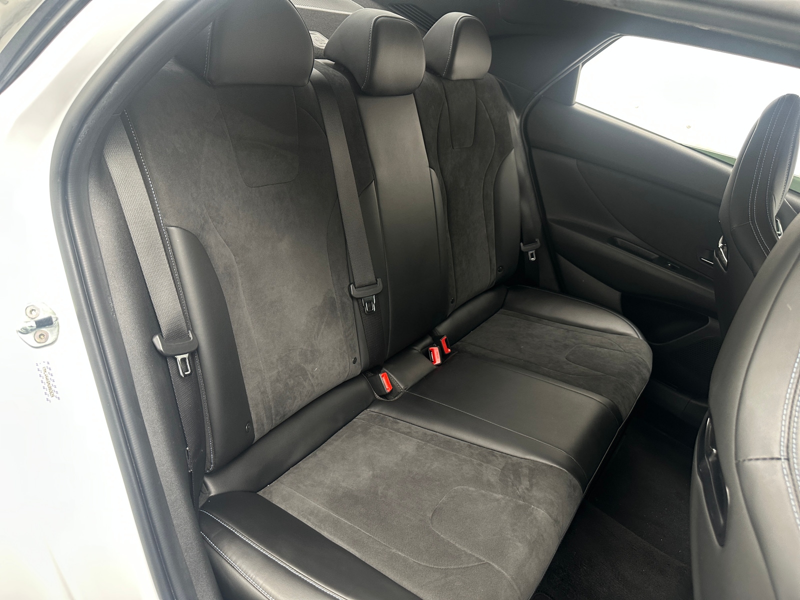 Thumbnail: 2022 Hyundai Elantra - 6