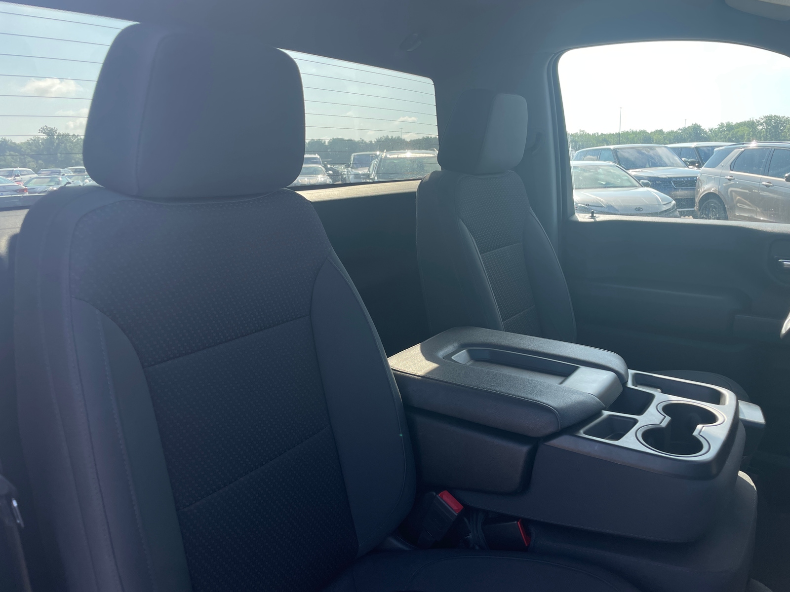 Thumbnail: 2022 GMC Sierra 2500 - 2
