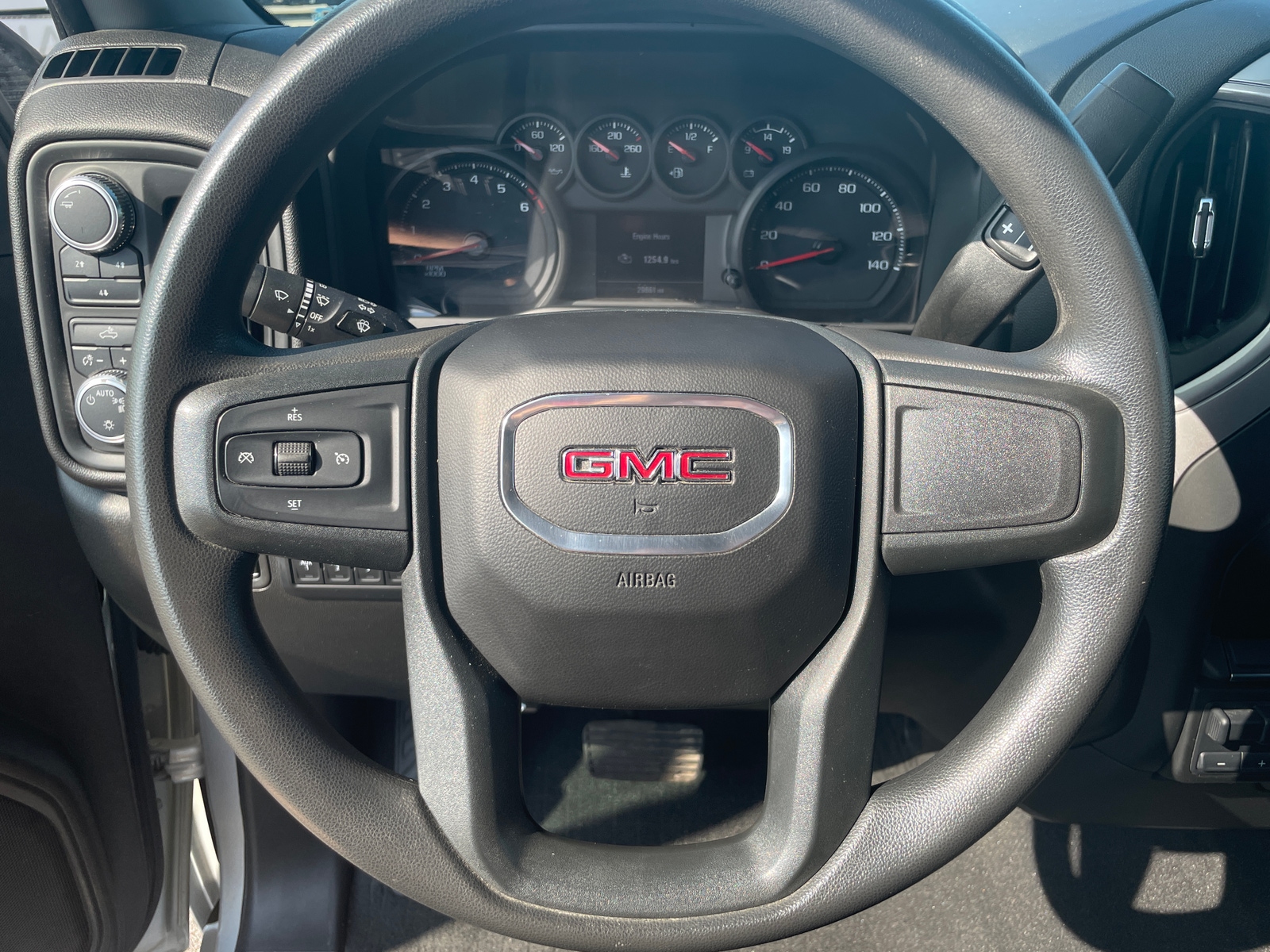 Thumbnail: 2022 GMC Sierra 2500 - 4