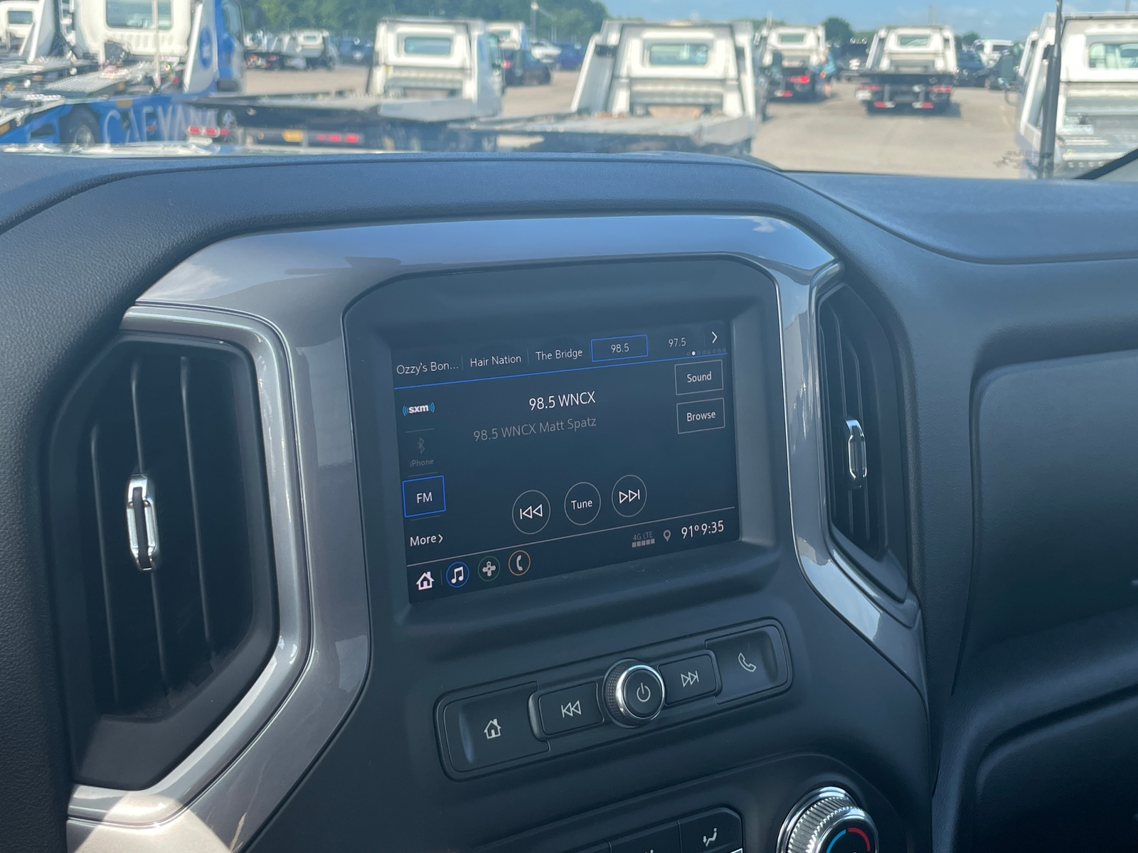 Thumbnail: 2022 GMC Sierra 2500 - 3