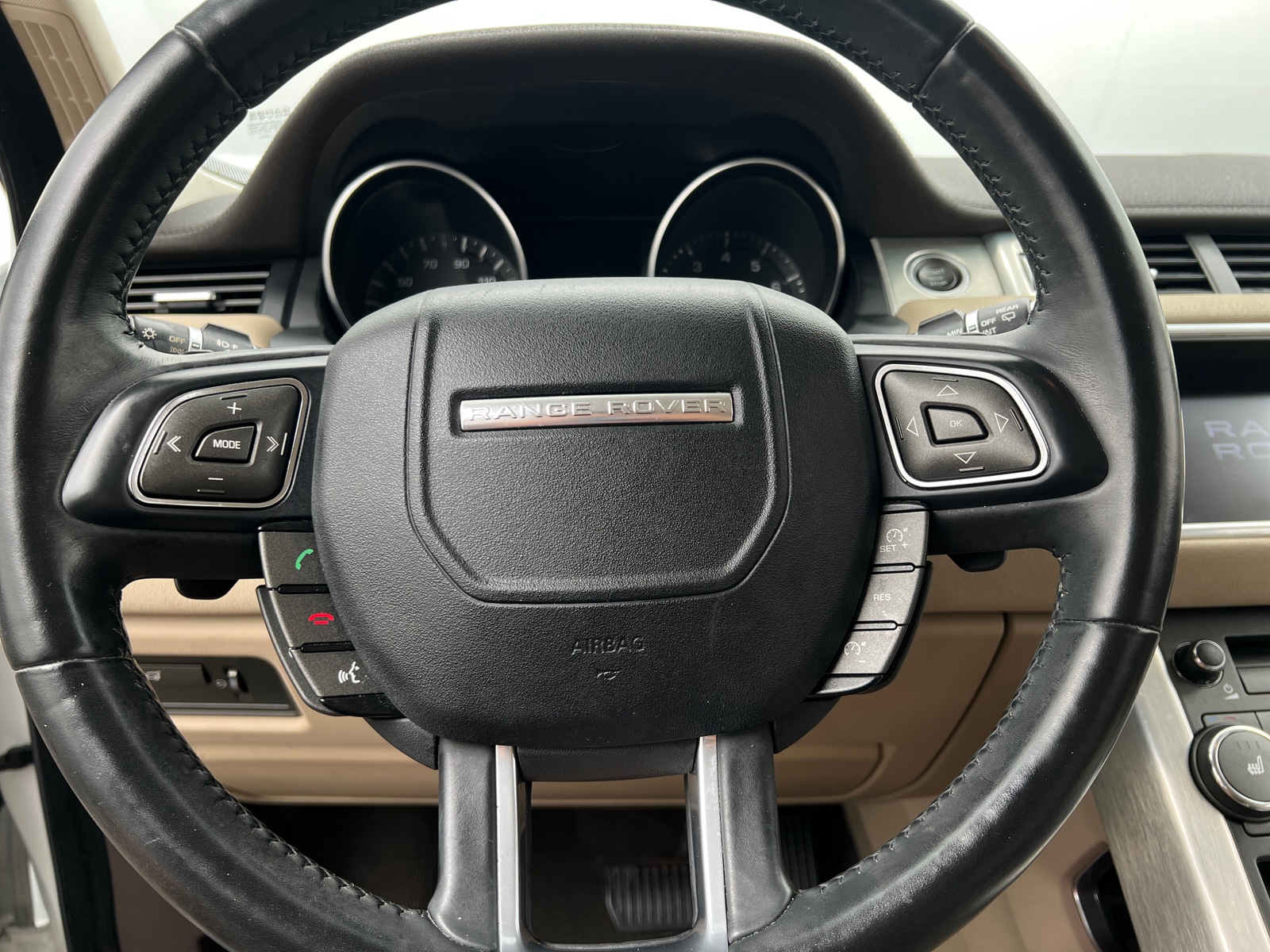 Thumbnail: 2013 Land Rover Range Rover Evoque - 4