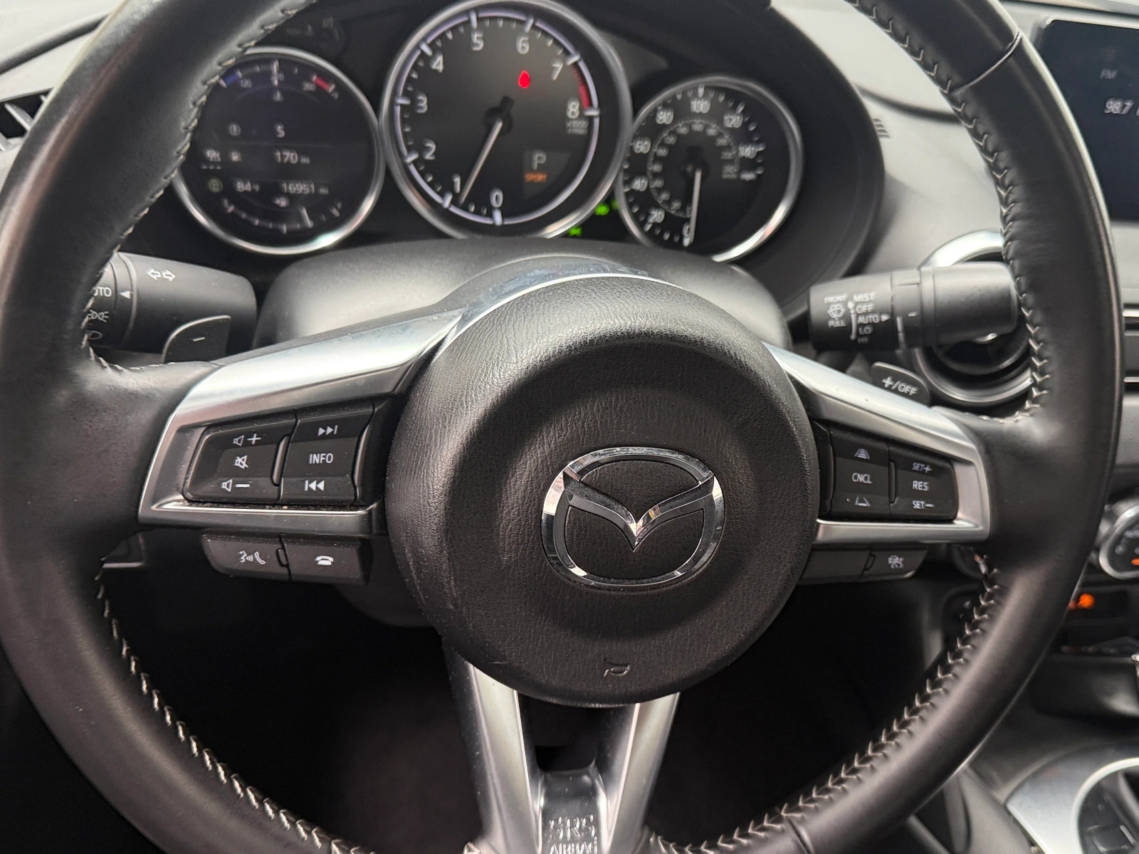 Thumbnail: 2025 Mazda MX-5 Miata - 4