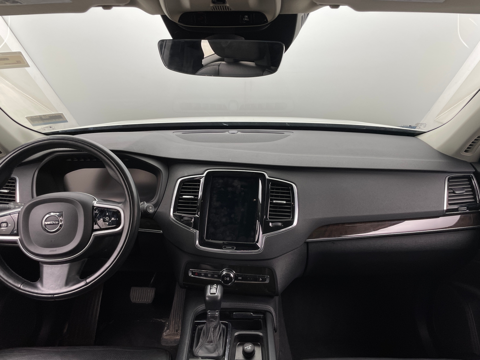 Thumbnail: 2018 Volvo XC90 - 2